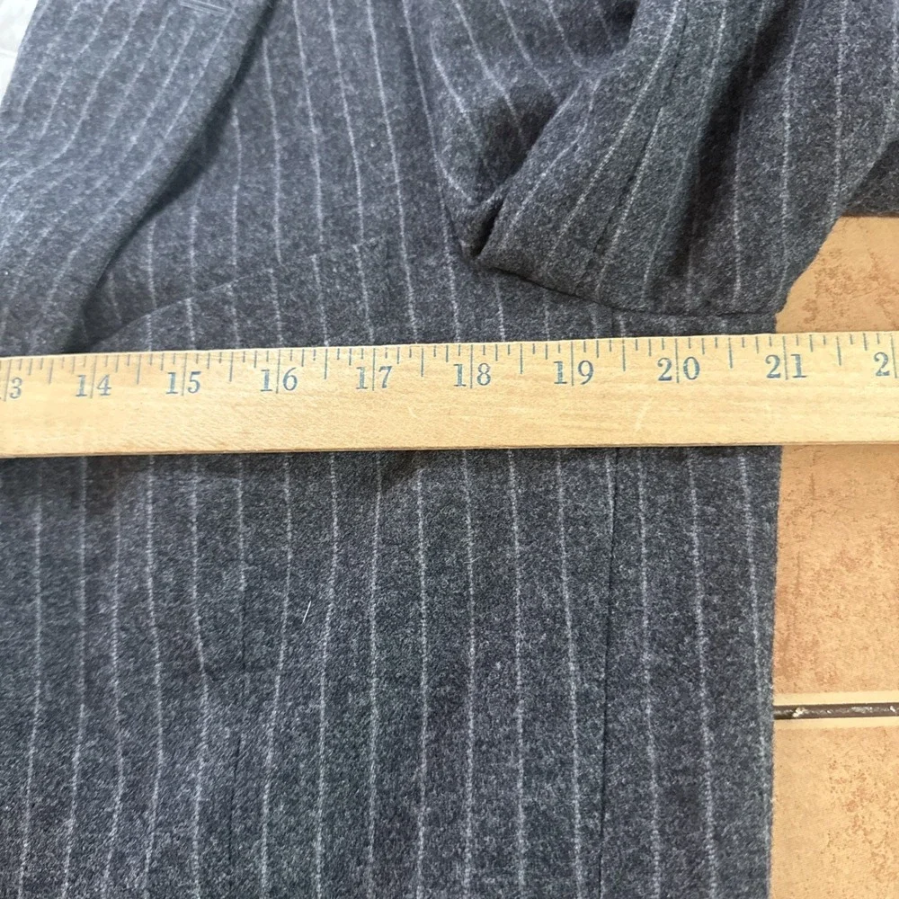 VTG Paul Stuart Sport Coat Sz 40R Charcoal Gray Pin Stripe Flannel Heavy Wool